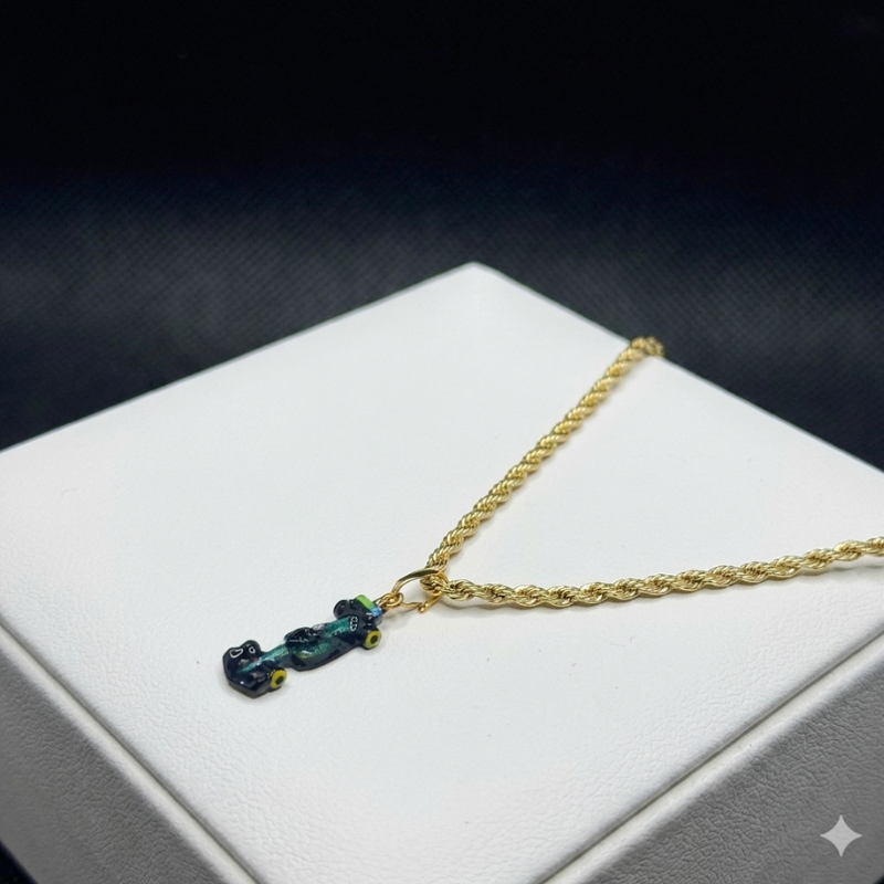 Collar Monoplaza Aston Martin
