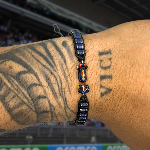 Brazalete Redbull Piedras Naturales (Ajustable)