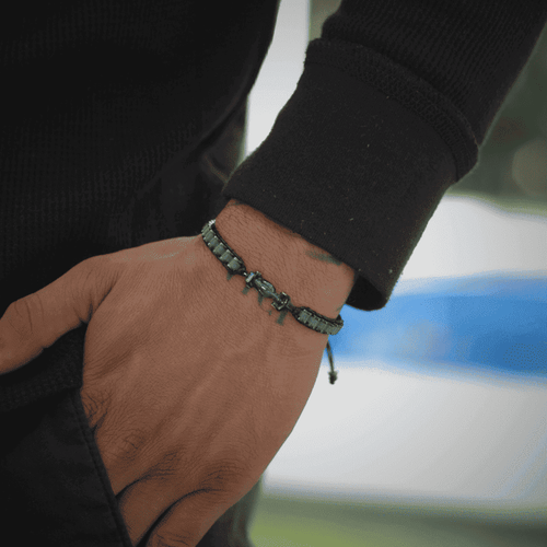 Brazalete Aston Martin Piedras Naturales (Ajustable)