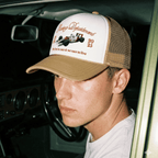 We Live to Race (Gorra)